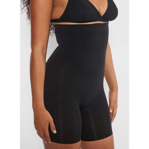 NWT Aritzia ShapeEnhance High Support Seamless Shapewear Short Size Large Black - Picture 3 of 7